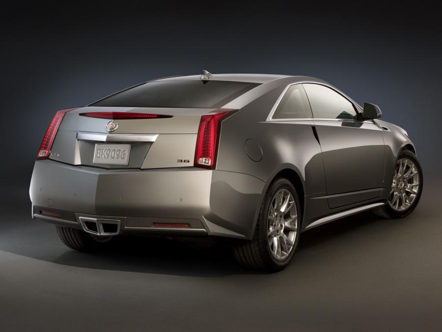  Cadillac CTS Coupe 2010 года  (фото 18 из 27)